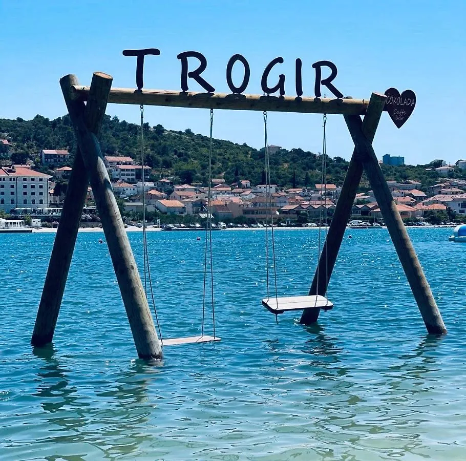 Luxor Apartment Trogir