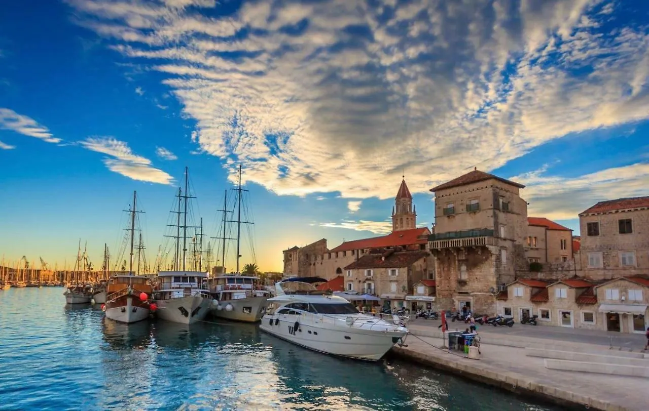 Luxor Apartment Trogir Kroatien