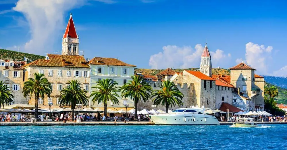 Luxor Apartment Trogir
